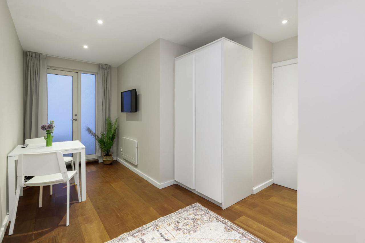 Spacious 1 Bedroom Flat Лондон Экстерьер фото